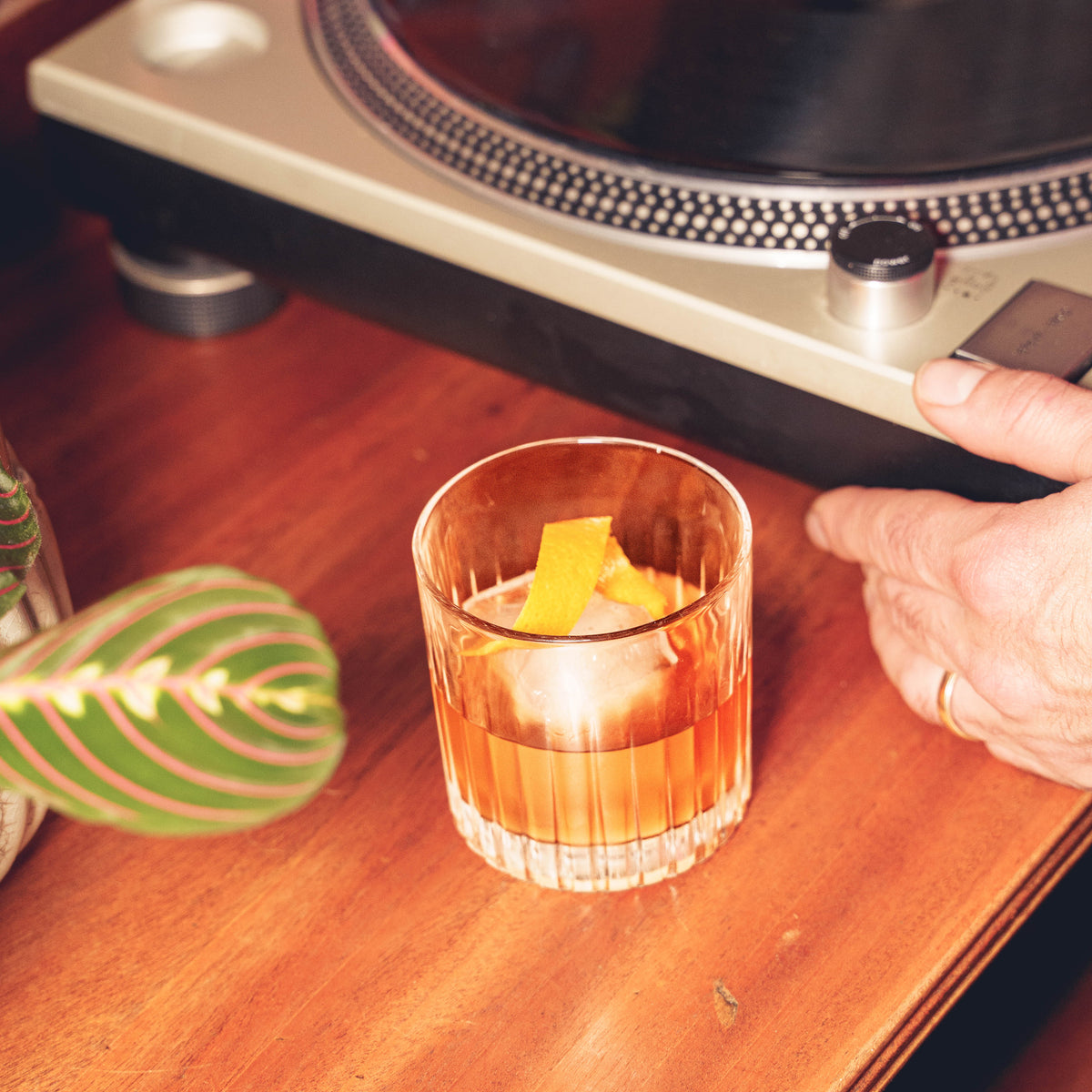 Why Music and Cocktails Belong Together – Rythmik Cocktails