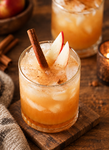 Autumn Drinks, Elevated: Simple Hacks to Warm Up Your Seasonal Hosting